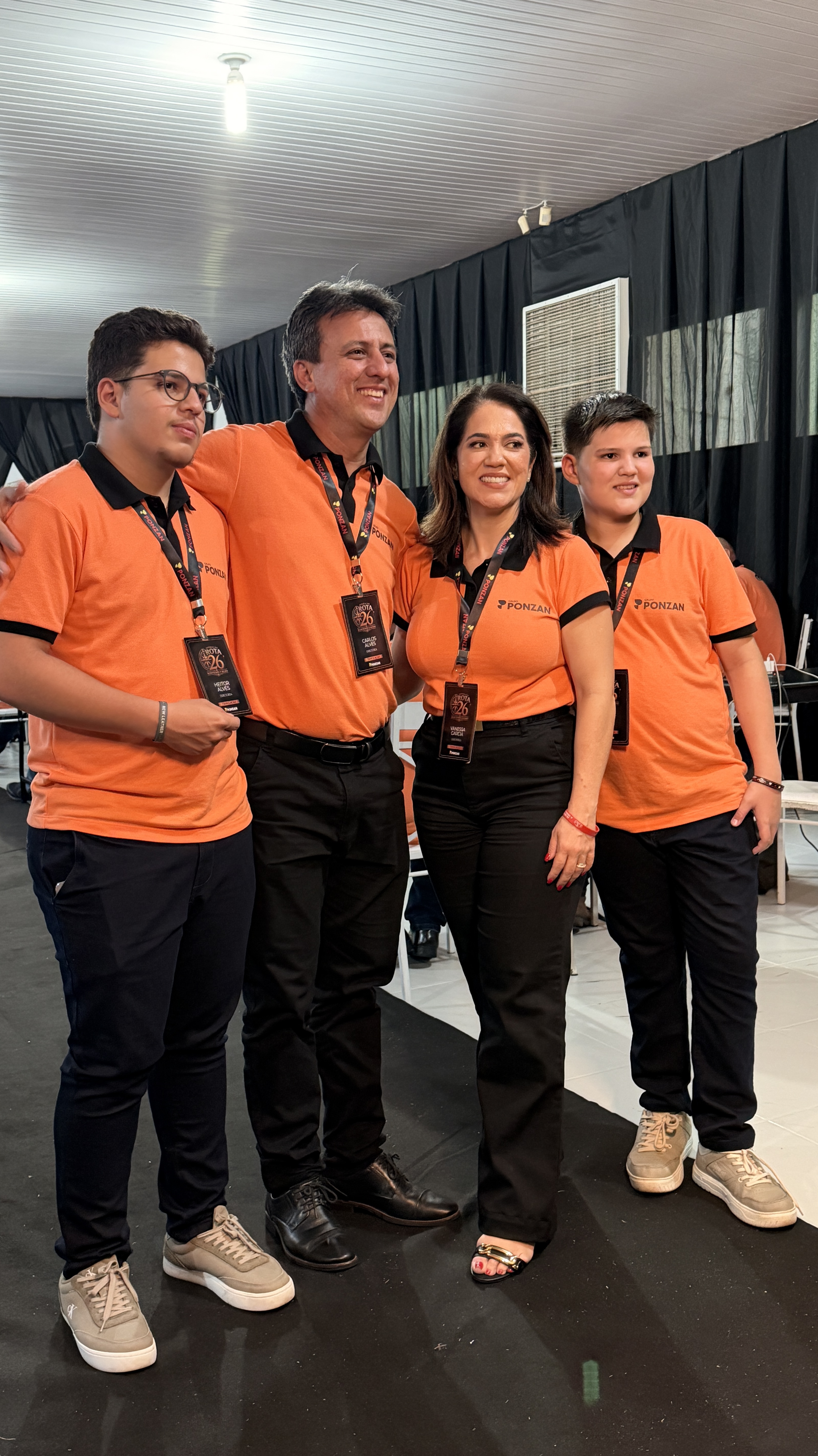 Colaboradores e suas famílias no Dia da Família